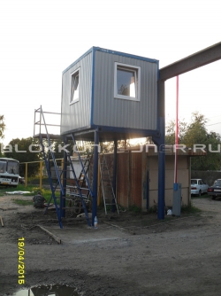 Вагончик для охраны с лестницей в Кетченерах